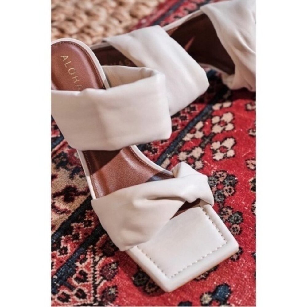 NIB ALOHAS Twist Strap Leather Mule Heel 40 White Puff 9 Sandal Square Toe